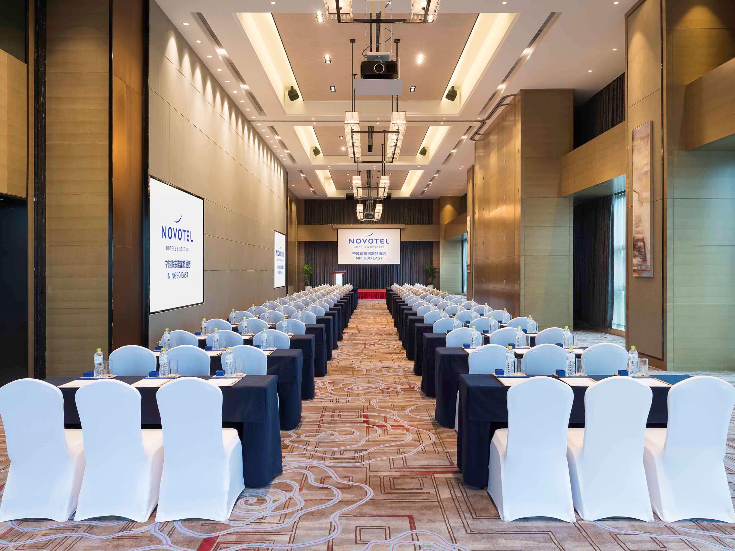 Novotel Ningbo East Exterior photo