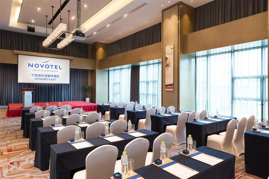 Novotel Ningbo East Exterior photo