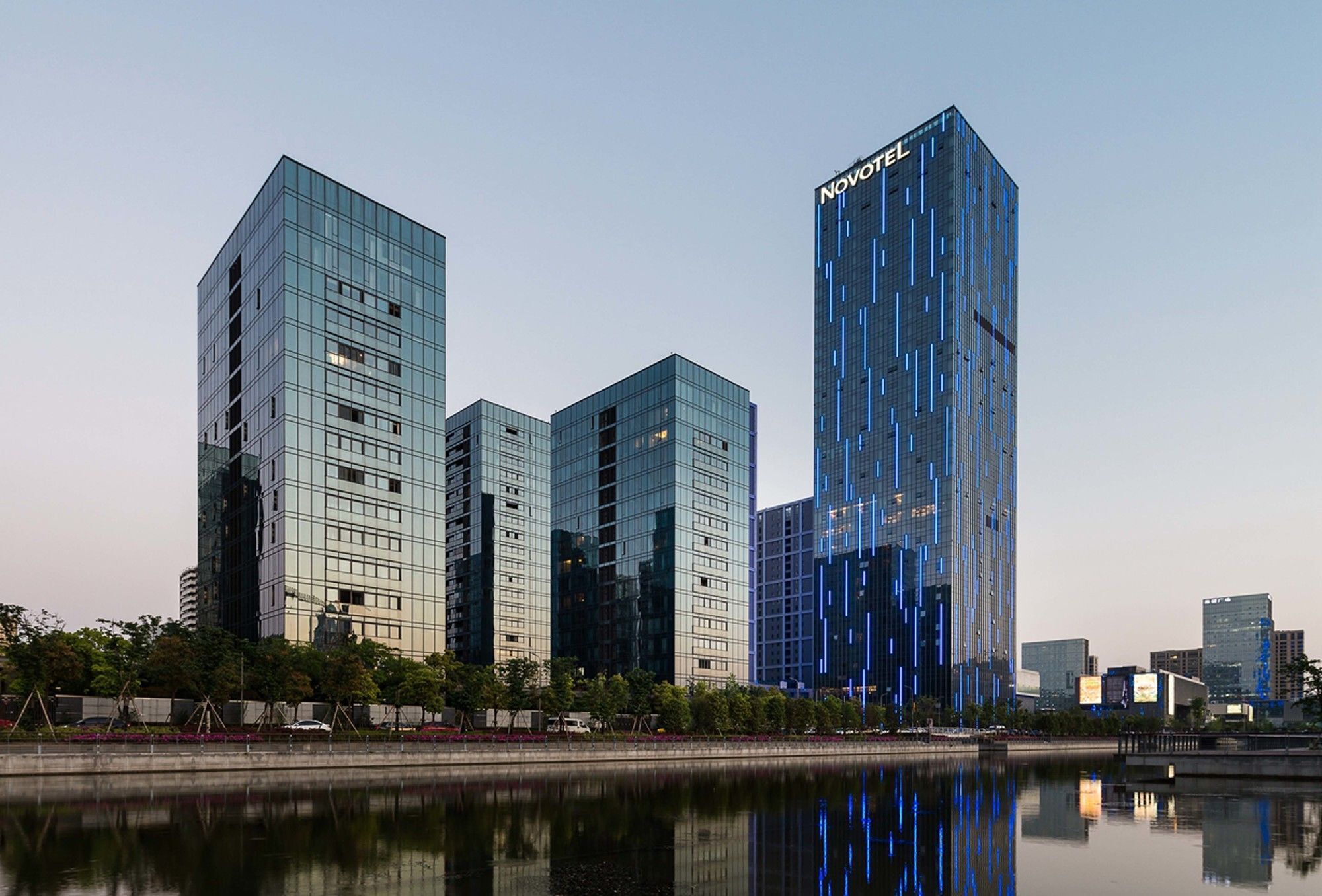 Novotel Ningbo East Exterior photo
